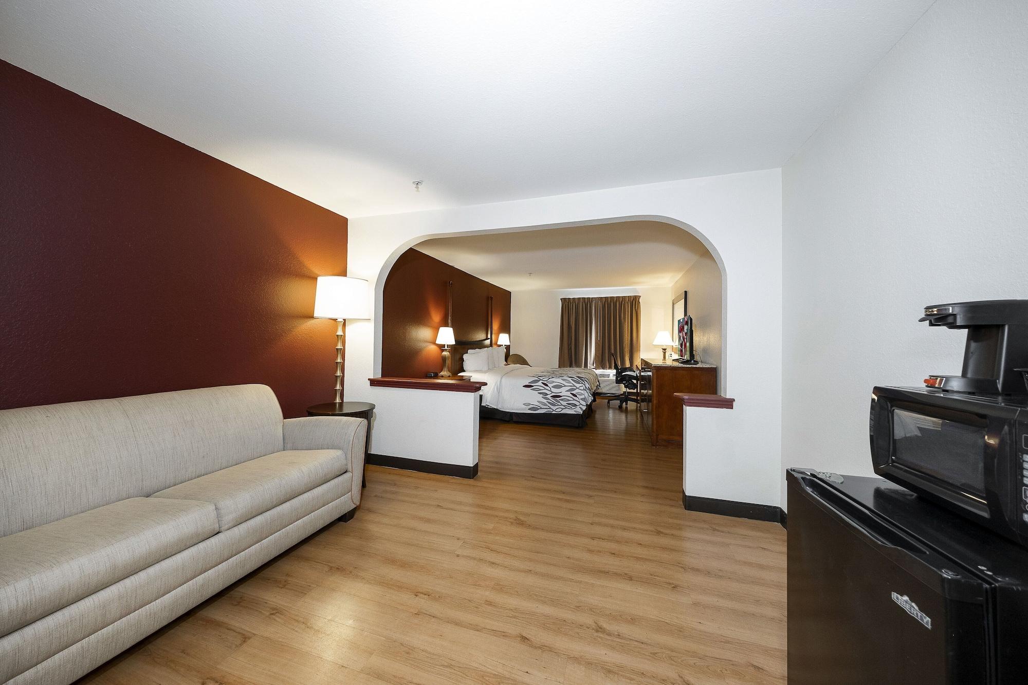 Red Roof Inn & Suites Biloxi - Ocean Springs מראה חיצוני תמונה