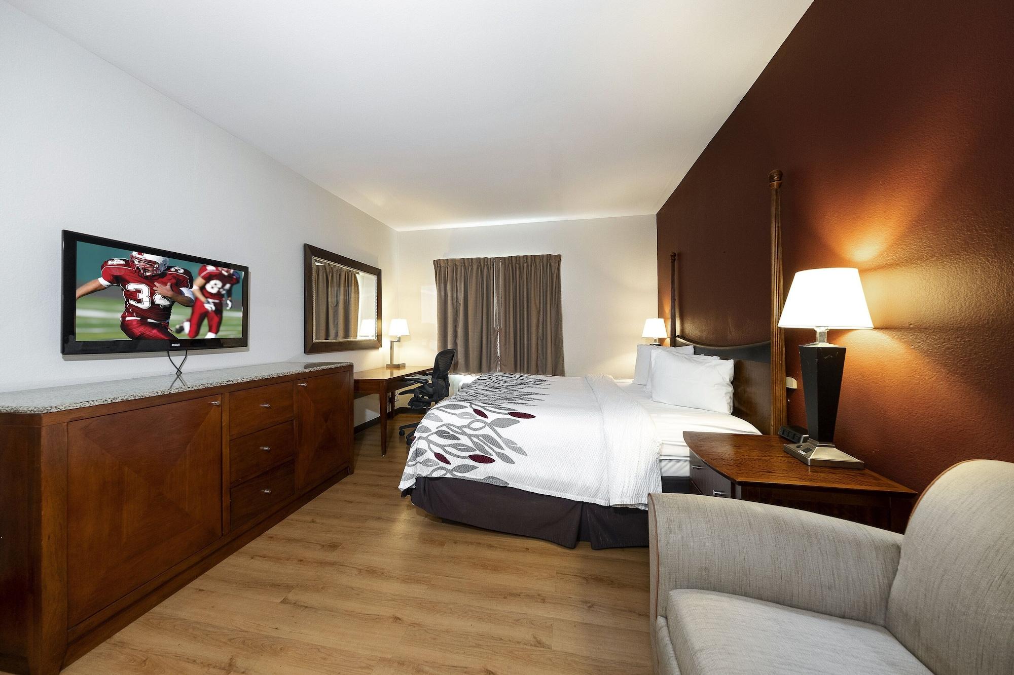 Red Roof Inn & Suites Biloxi - Ocean Springs מראה חיצוני תמונה