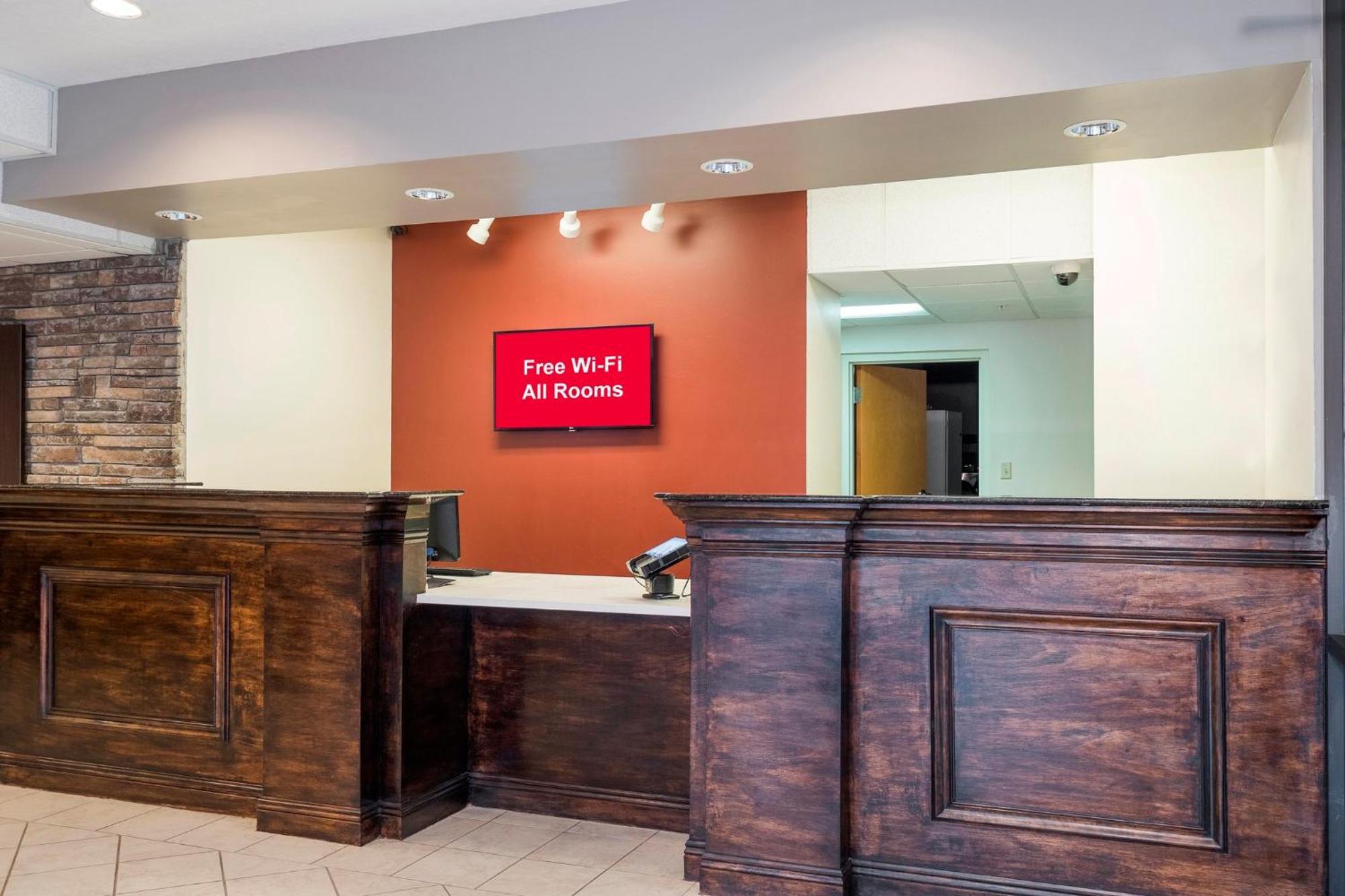 Red Roof Inn & Suites Biloxi - Ocean Springs מראה חיצוני תמונה