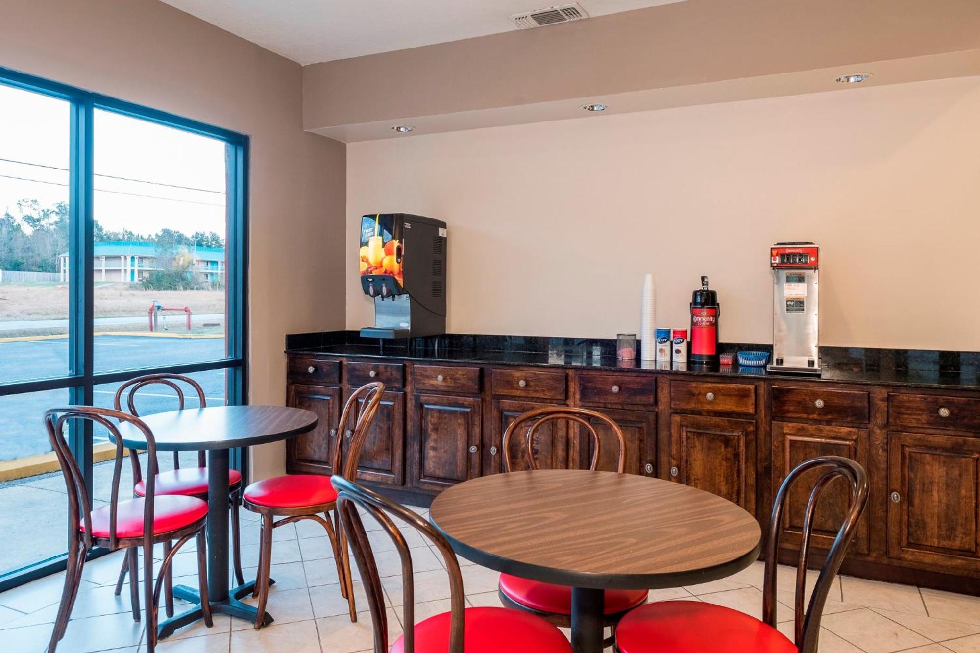 Red Roof Inn & Suites Biloxi - Ocean Springs מראה חיצוני תמונה