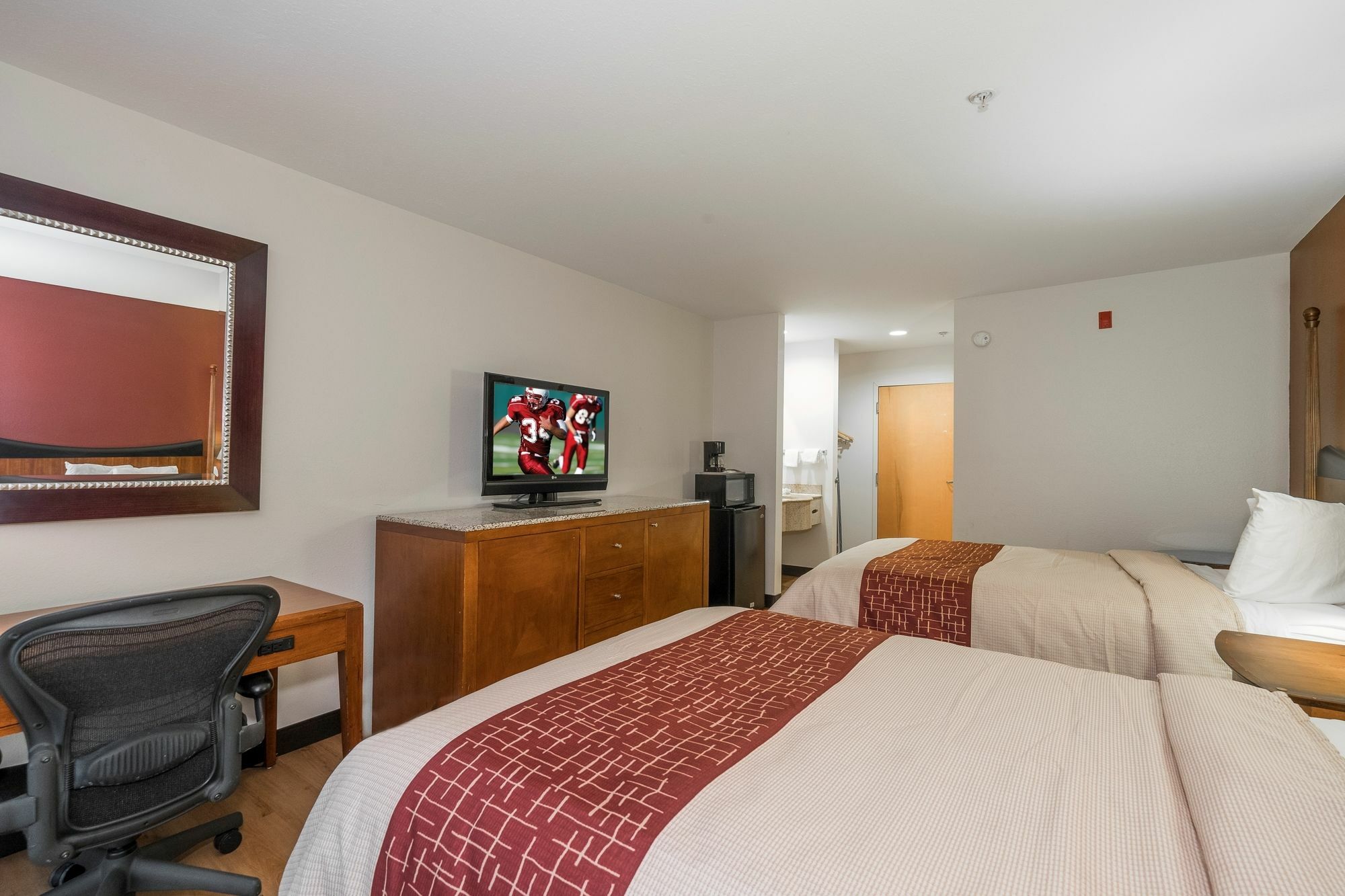 Red Roof Inn & Suites Biloxi - Ocean Springs מראה חיצוני תמונה