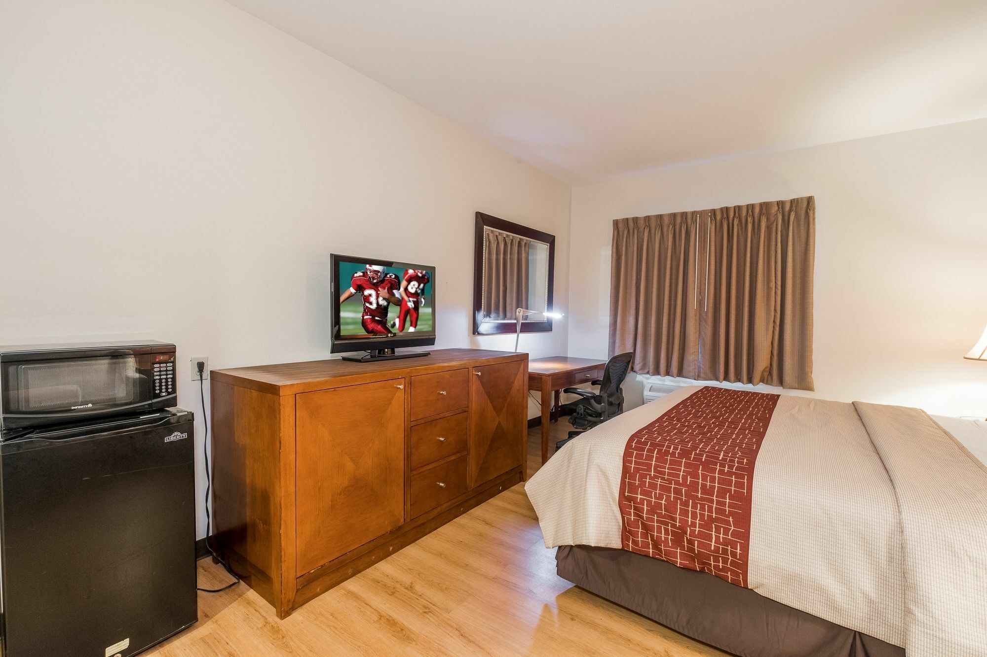 Red Roof Inn & Suites Biloxi - Ocean Springs מראה חיצוני תמונה